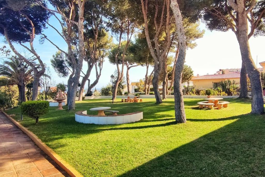 Apartamento Con Vistas Al Mar En Puerto Marina Apartman Torremolinos Kültér fotó